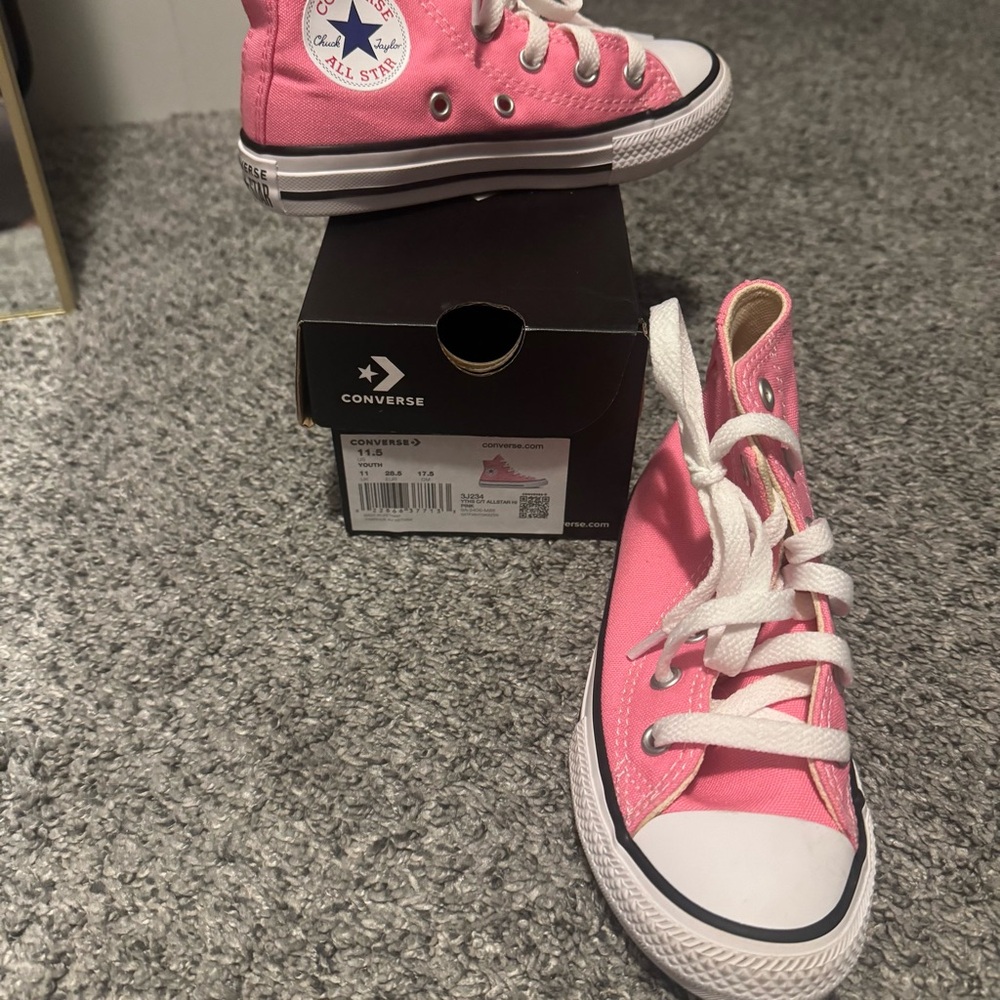 Girls Converse